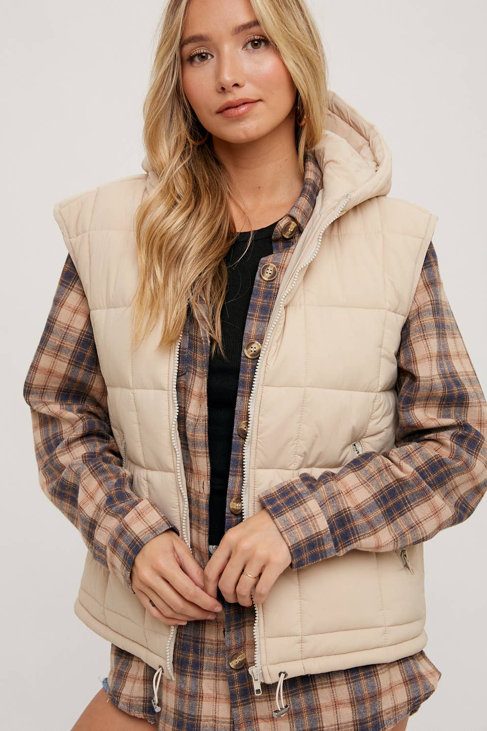 PUFFER ZIP-UP HOODED VEST